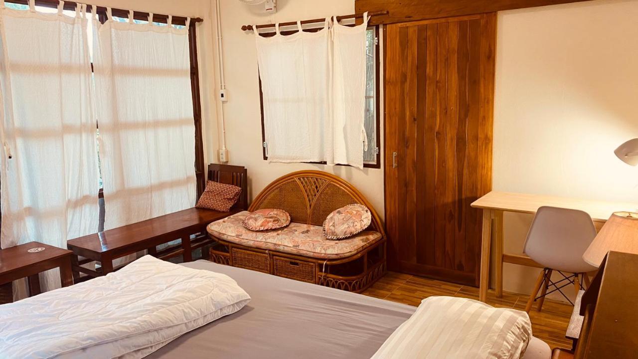 Хостел Brown House Chiangdao Чианг Дао Экстерьер фото