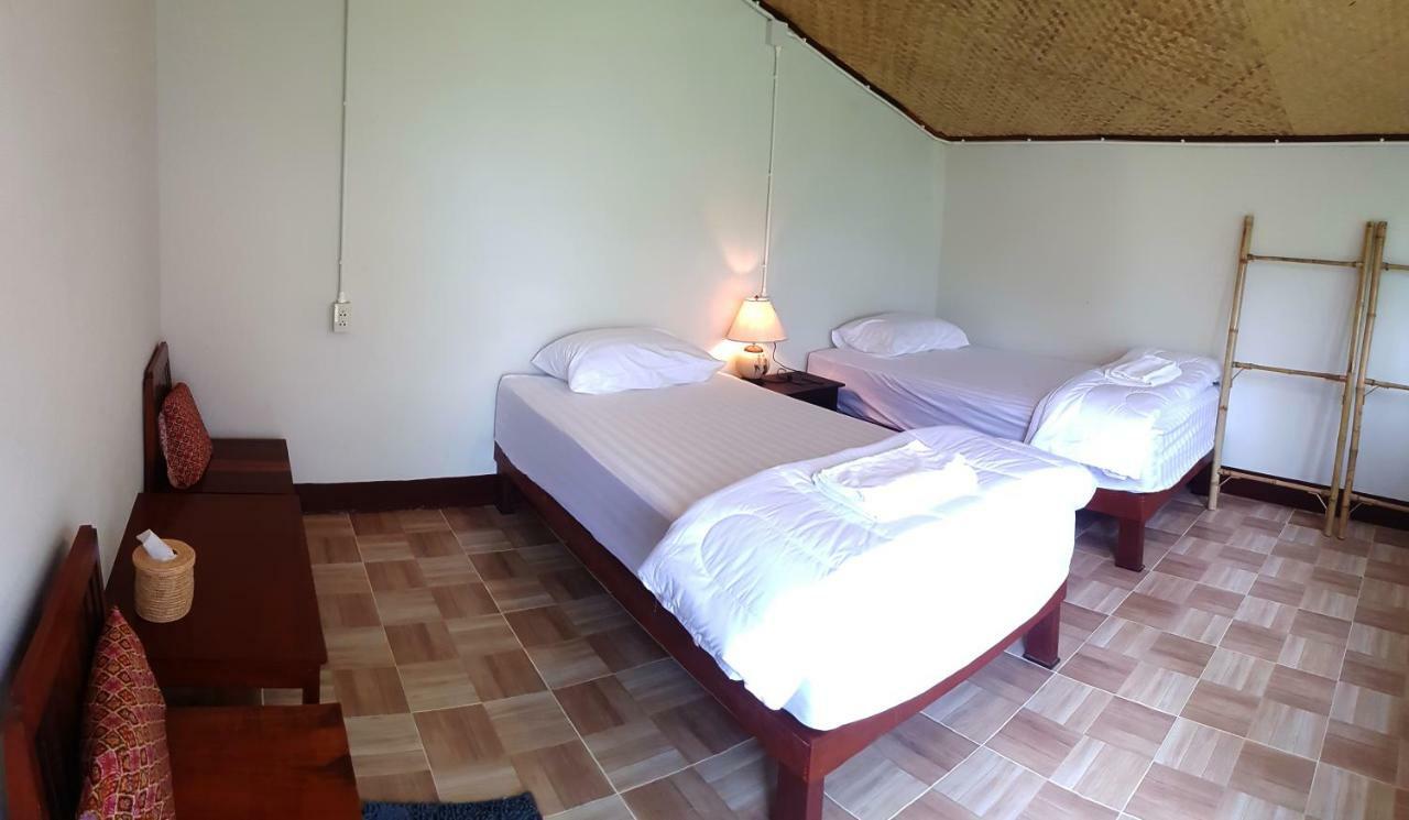 Хостел Brown House Chiangdao Чианг Дао Экстерьер фото